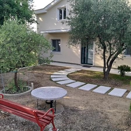 شقة Petivat Gardens المظهر الخارجي الصورة