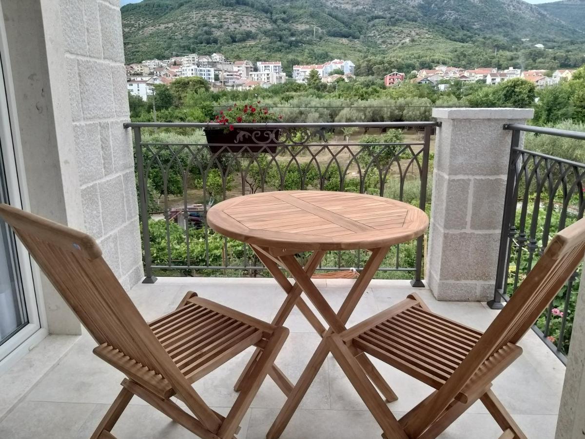 شقة Petivat Gardens المظهر الخارجي الصورة