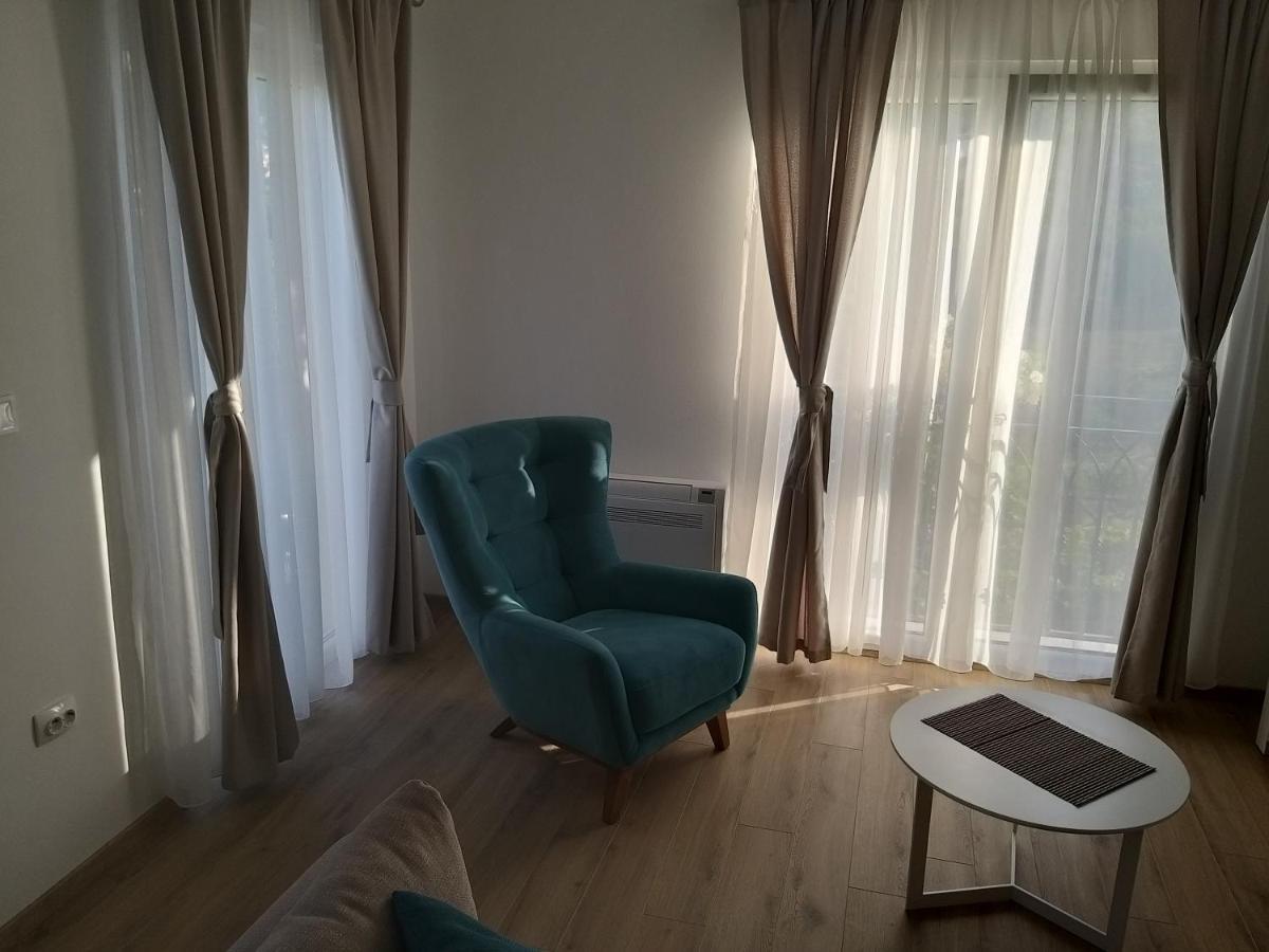 شقة Petivat Gardens المظهر الخارجي الصورة