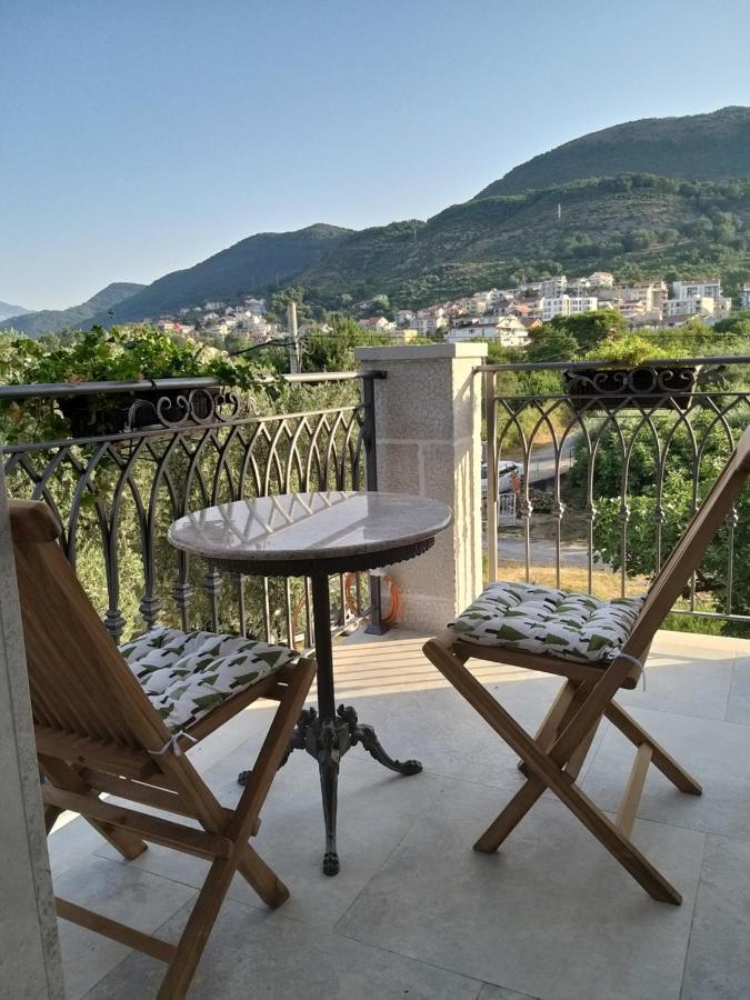 شقة Petivat Gardens المظهر الخارجي الصورة