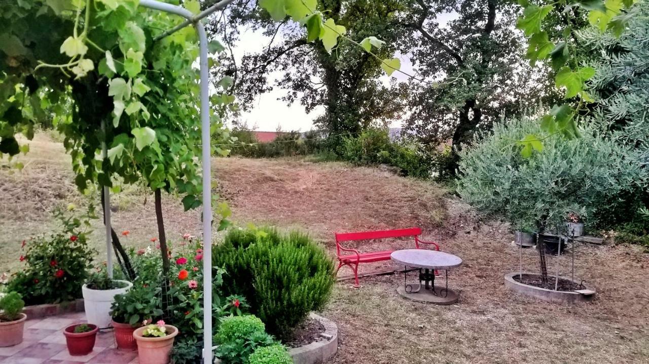 شقة Petivat Gardens المظهر الخارجي الصورة